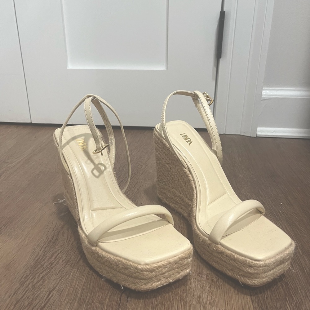 Zara Wedges Size 6 Never worn